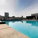 Le Rustique, Chic en Ville, BBQ/ Piscine