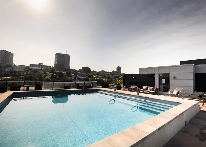 Le Rustique, Chic en Ville, BBQ/ Piscine